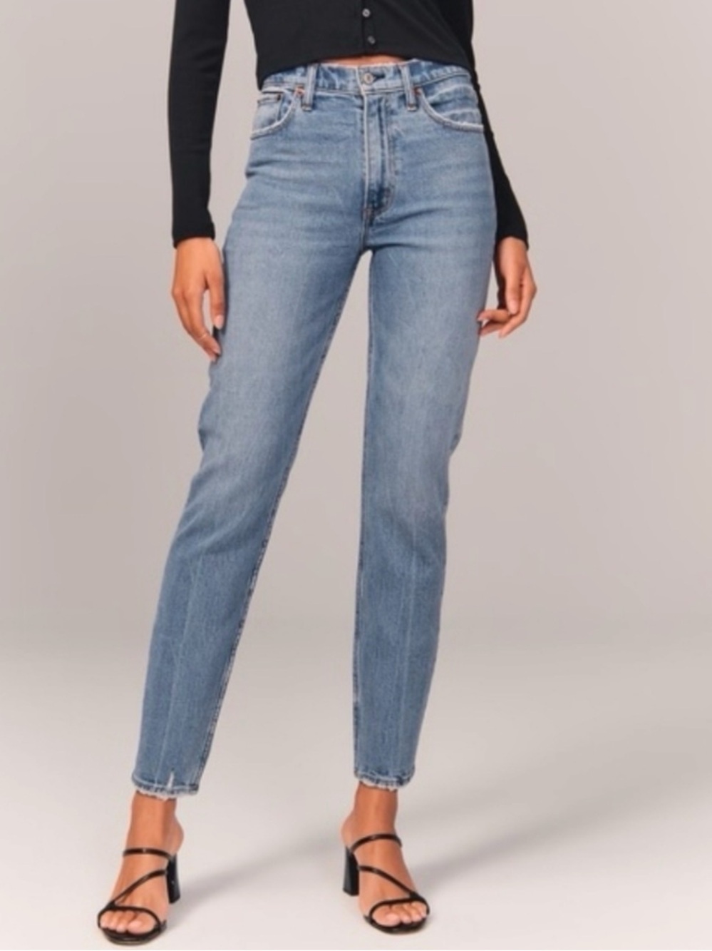 Abercrombie & Fitch
The Mom High Rise Curve Love Jeans  4/27